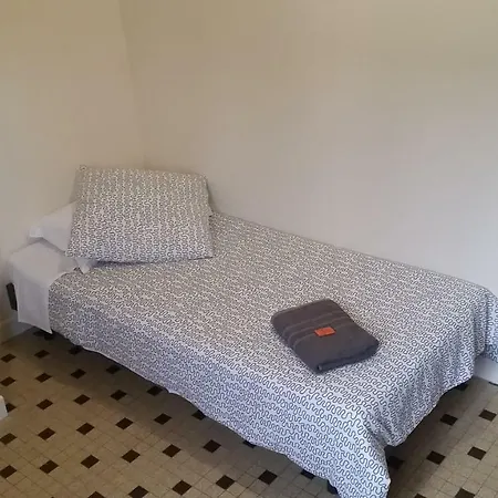 La Vue - D'hotes Bed & Breakfast 2*